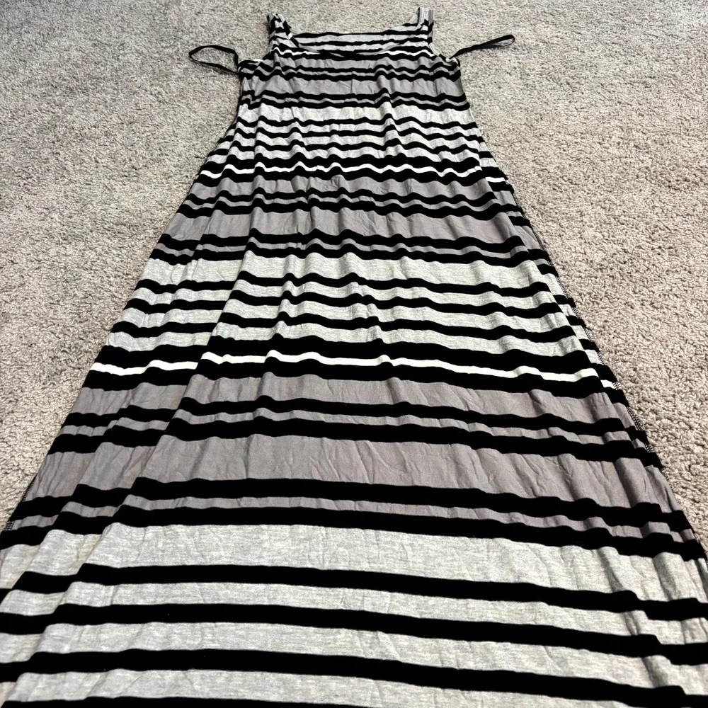 Merona Maxi Dress Womens Large Gray Black Striped Sleeveless Stretch Casual L - Picture 2 of 7